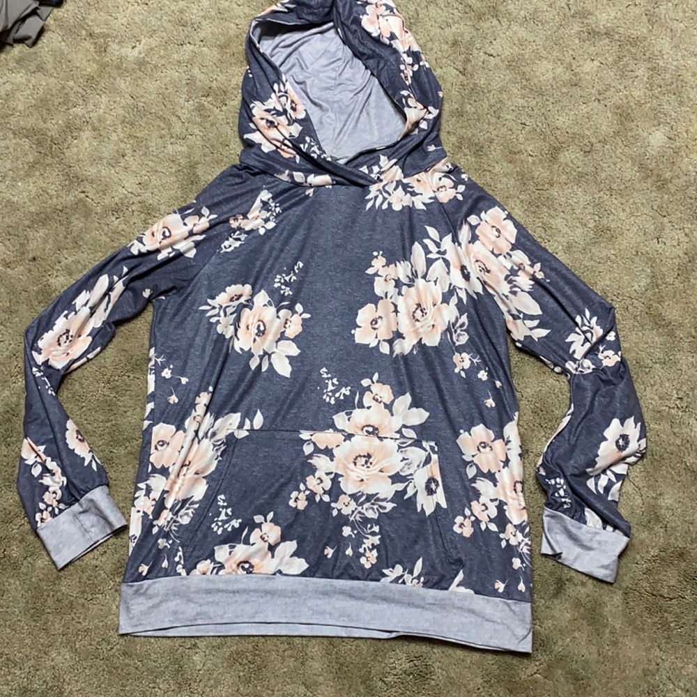 LN women’s floral hoodie with pocket size XL